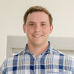 Dr. Max Kellner Dr. Max Kellner