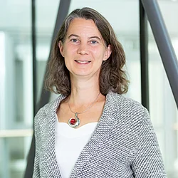 Dr. Heike Bauer Dr. Heike Bauer