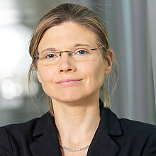 Portrait Prof Dr med. Berit Lange