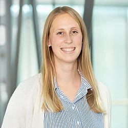 Dr. Sarah Hennig-Zaiser Dr. Sarah Hennig-Zaiser