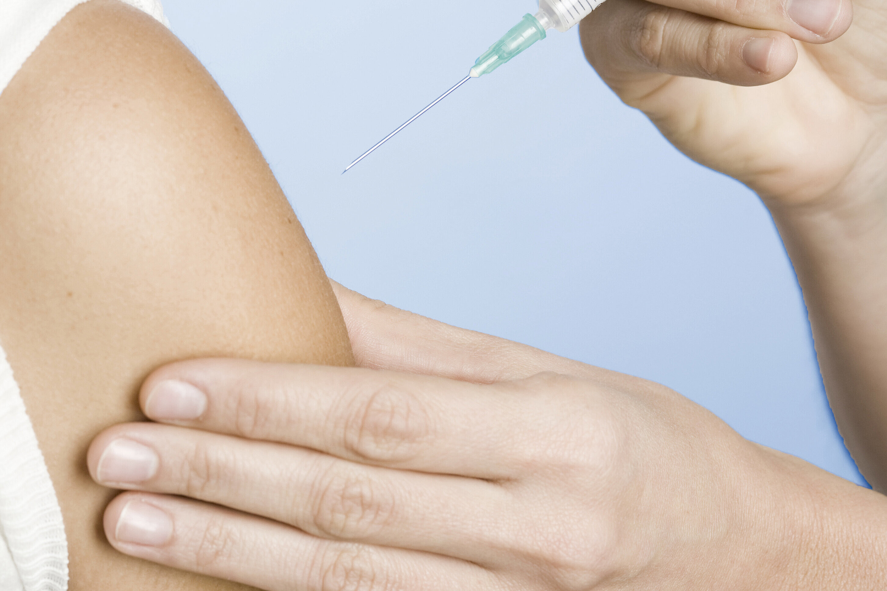 Impfung am Oberarm