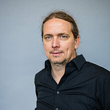 Portrait Prof. Dr. Alexander Titz