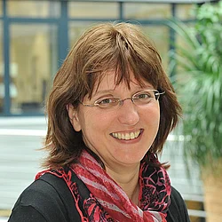 Dr. Birgit Gerstel Dr. Birgit Gerstel